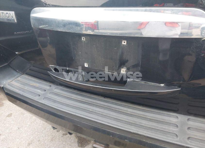 Photo 14 of 2010 Ford Expedition XLT (VIN 1FMJU1F56AEA93639)