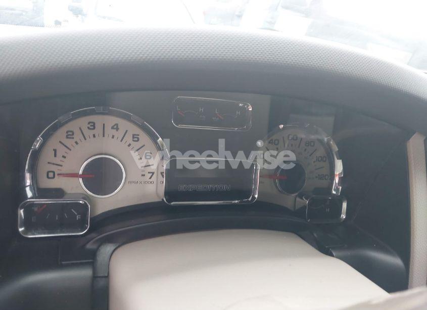 Photo 7 of 2010 Ford Expedition XLT (VIN 1FMJU1F56AEA93639)