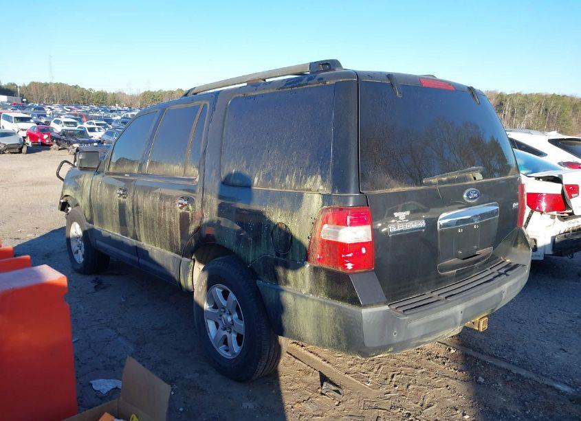 Photo 3 of 2014 Ford Expedition XL (VIN 1FMJU1F57EEF42123)
