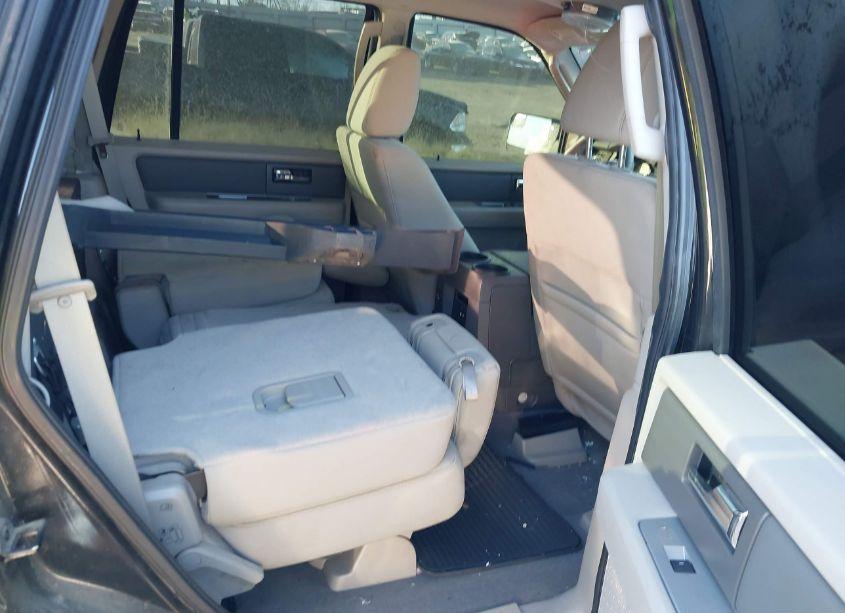 Photo 8 of 2014 Ford Expedition XL (VIN 1FMJU1F57EEF42123)