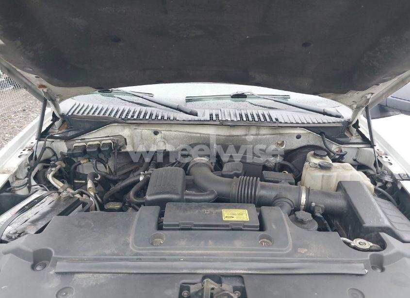 Photo 10 of 2010 Ford Expedition XLT (VIN 1FMJU1F58AEB72682)