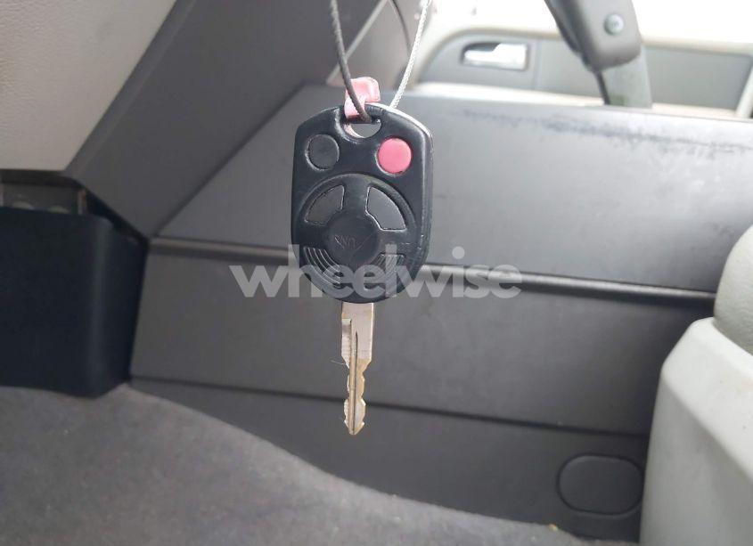 Photo 11 of 2010 Ford Expedition XLT (VIN 1FMJU1F58AEB72682)