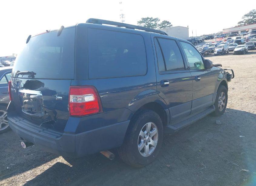 Photo 4 of 2014 Ford Expedition XL (VIN 1FMJU1F58EEF10944)