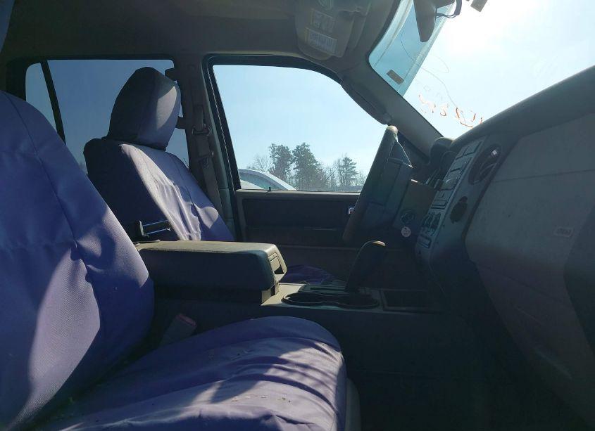 Photo 5 of 2014 Ford Expedition XL (VIN 1FMJU1F58EEF10944)