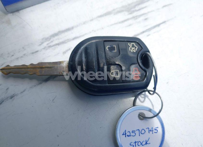 Photo 11 of 2010 Ford Expedition XLT (VIN 1FMJU1F5XAEB45516)