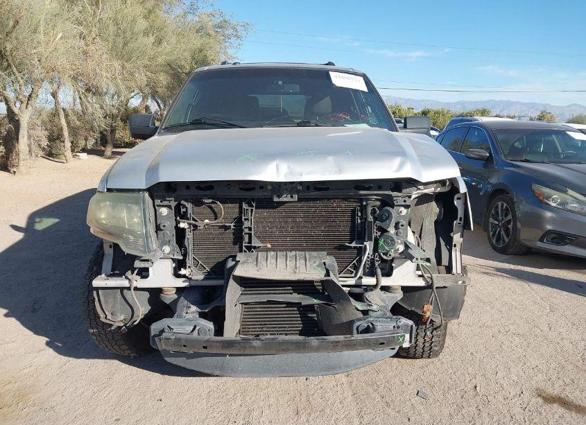 Photo 13 of 2015 Ford Expedition XL (VIN 1FMJU1FT0FEF14549)