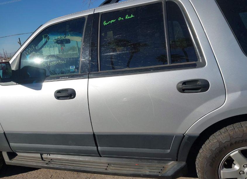 Photo 15 of 2015 Ford Expedition XL (VIN 1FMJU1FT0FEF14549)