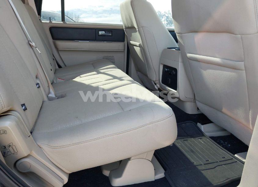 Photo 8 of 2015 Ford Expedition XL (VIN 1FMJU1FTXFEF10203)