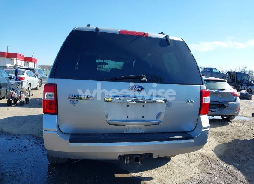 Photo 16 of 2010 Ford Expedition XLT (VIN 1FMJU1G50AEB70018)