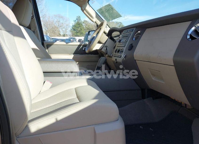 Photo 5 of 2012 Ford Expedition XL (VIN 1FMJU1G50CEF17012)