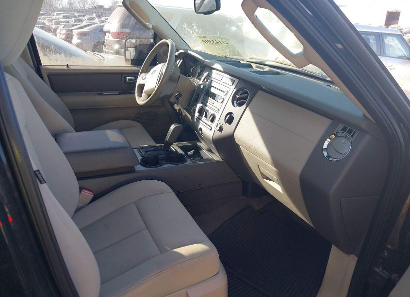 Photo 5 of 2014 Ford Expedition XL (VIN 1FMJU1G51EEF10945)