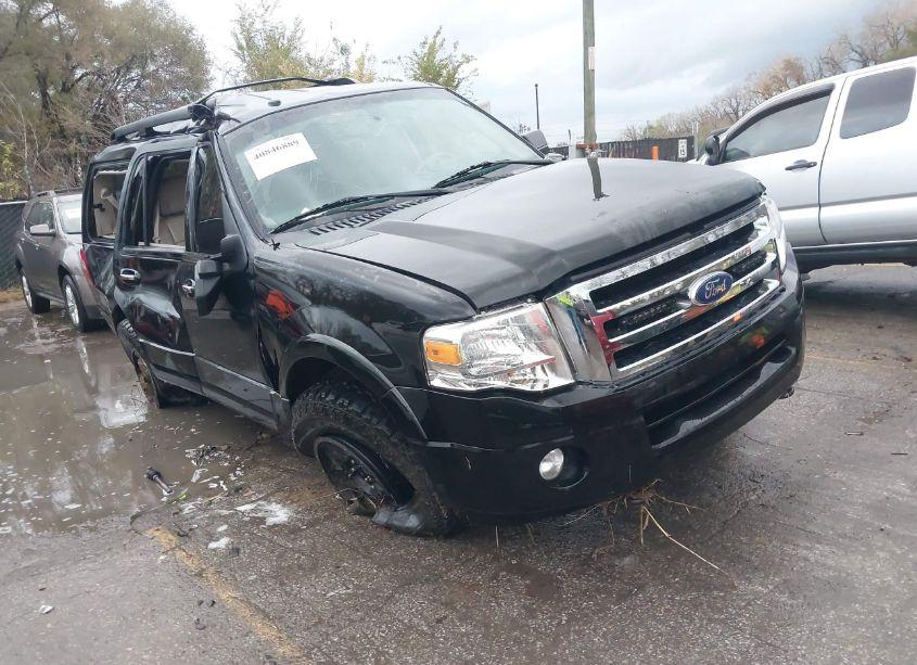 2010 Ford Expedition XLT (VIN 1FMJU1G53AEA81379) main photo