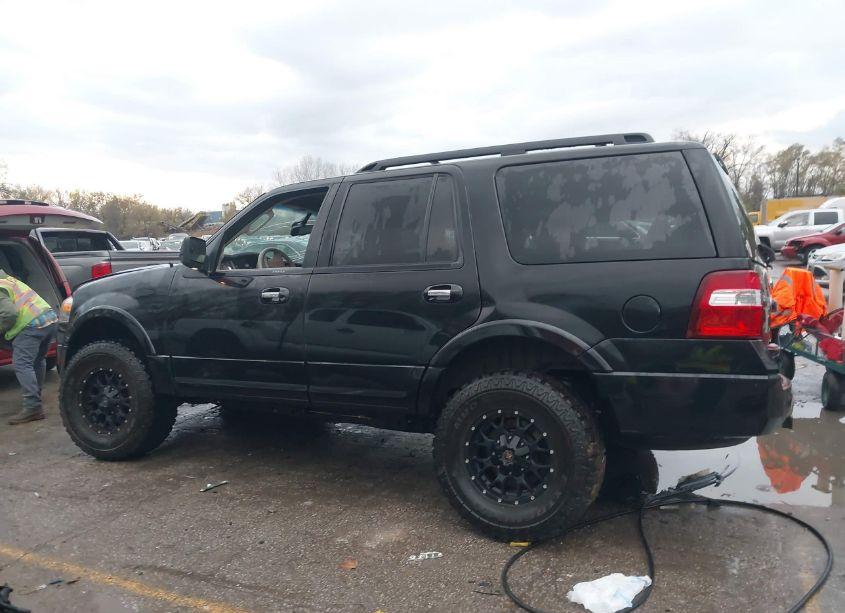 Photo 14 of 2010 Ford Expedition XLT (VIN 1FMJU1G53AEA81379)