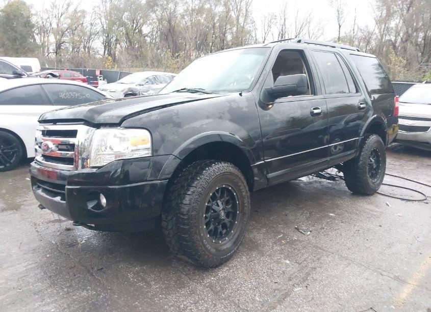 Photo 2 of 2010 Ford Expedition XLT (VIN 1FMJU1G53AEA81379)