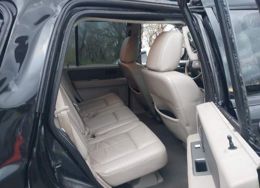 Photo 8 of 2010 Ford Expedition XLT (VIN 1FMJU1G53AEA81379)