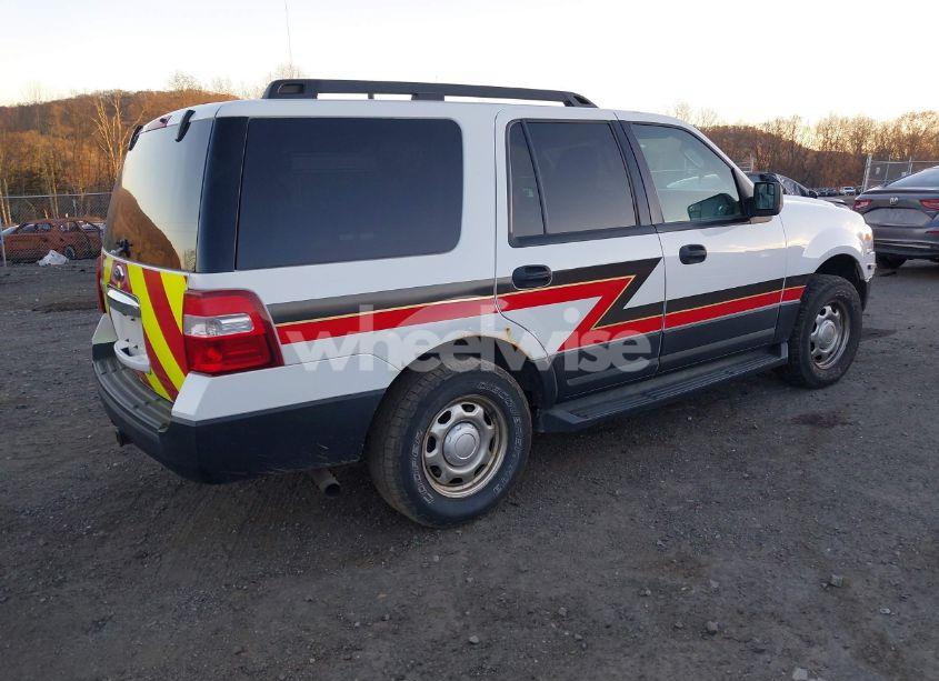 Photo 4 of 2014 Ford Expedition XL (VIN 1FMJU1G54EEF12365)