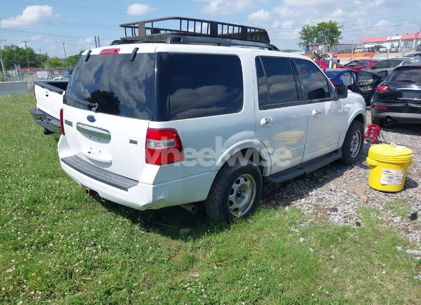 Photo 4 of 2010 Ford Expedition XLT (VIN 1FMJU1G55AEB56079)