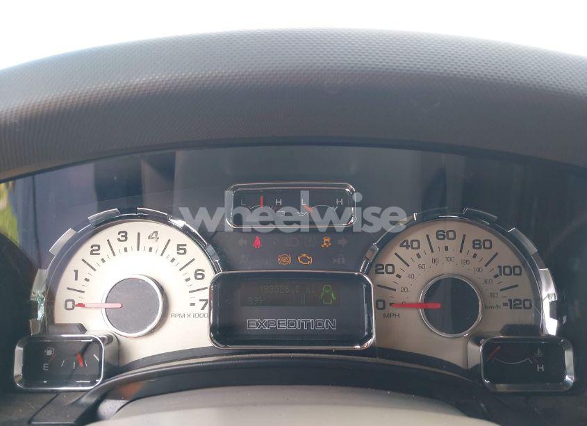 Photo 7 of 2010 Ford Expedition XLT (VIN 1FMJU1G55AEB56079)