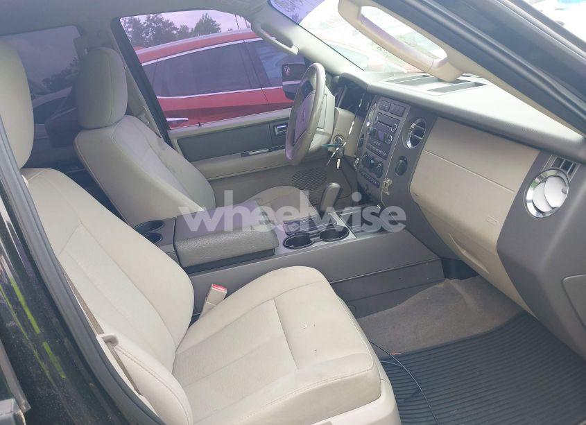 Photo 5 of 2012 Ford Expedition XL (VIN 1FMJU1G55CEF01002)