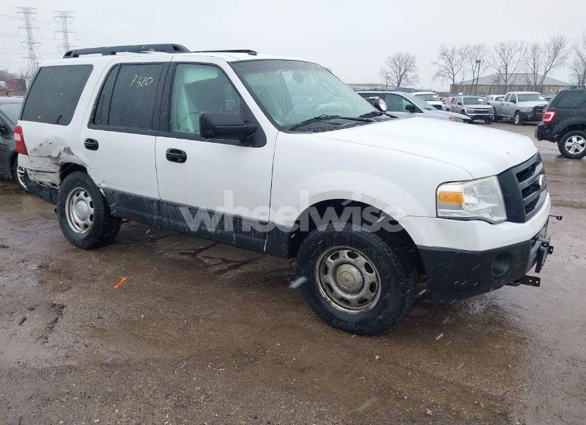2013 Ford Expedition XL (VIN 1FMJU1G58DEF35226) main photo