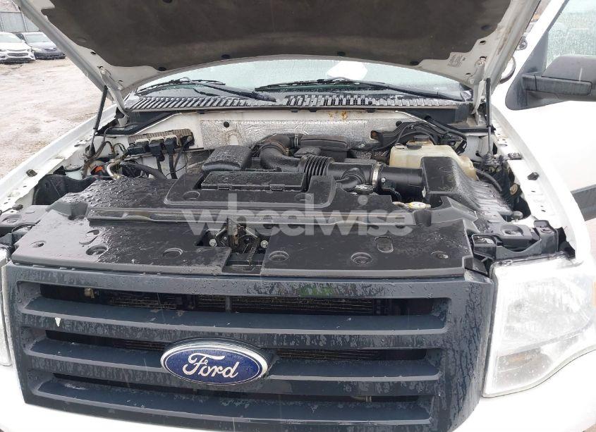 Photo 10 of 2013 Ford Expedition XL (VIN 1FMJU1G58DEF35226)