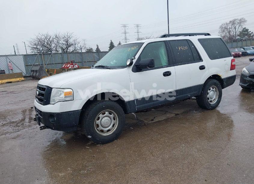 Photo 2 of 2013 Ford Expedition XL (VIN 1FMJU1G58DEF35226)