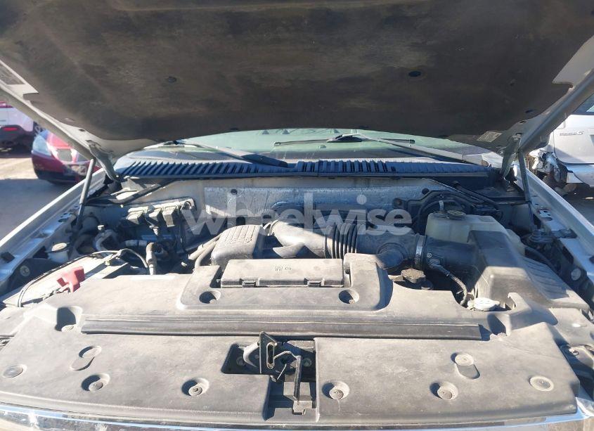 Photo 10 of 2010 Ford Expedition XLT (VIN 1FMJU1G59AEB57882)