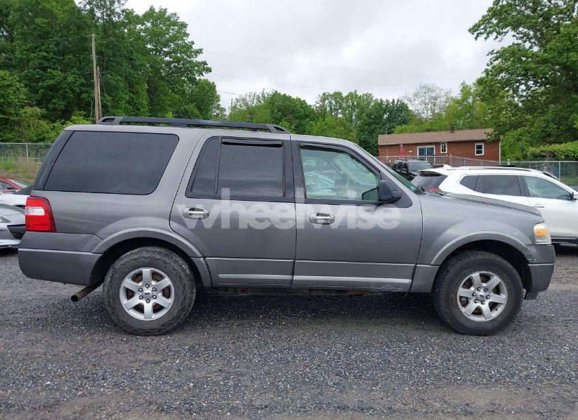 Photo 14 of 2010 Ford Expedition XLT (VIN 1FMJU1G59AEB59065)