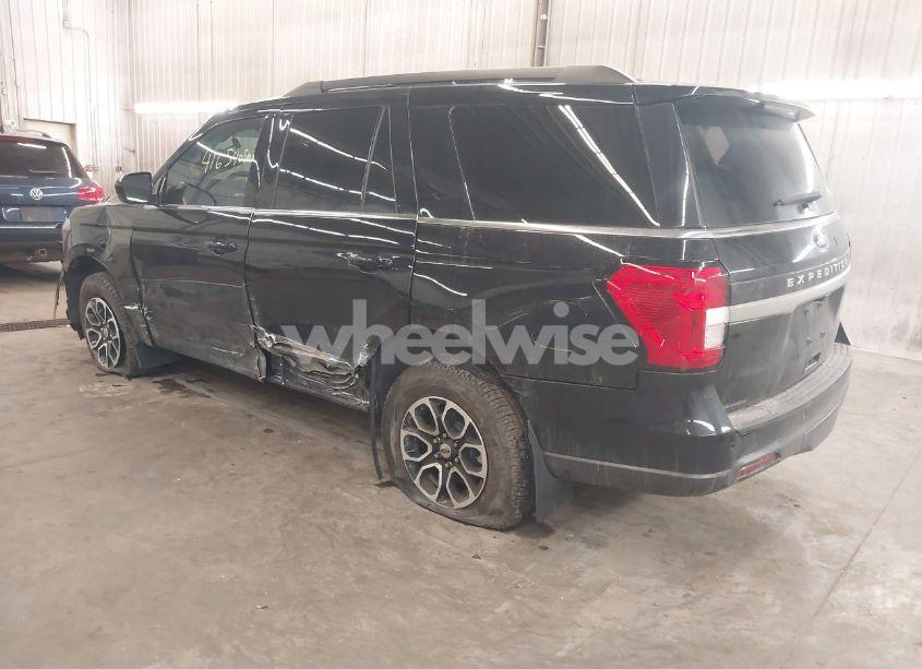 Photo 3 of 2024 Ford Expedition XL (VIN 1FMJU1G85REA47868)