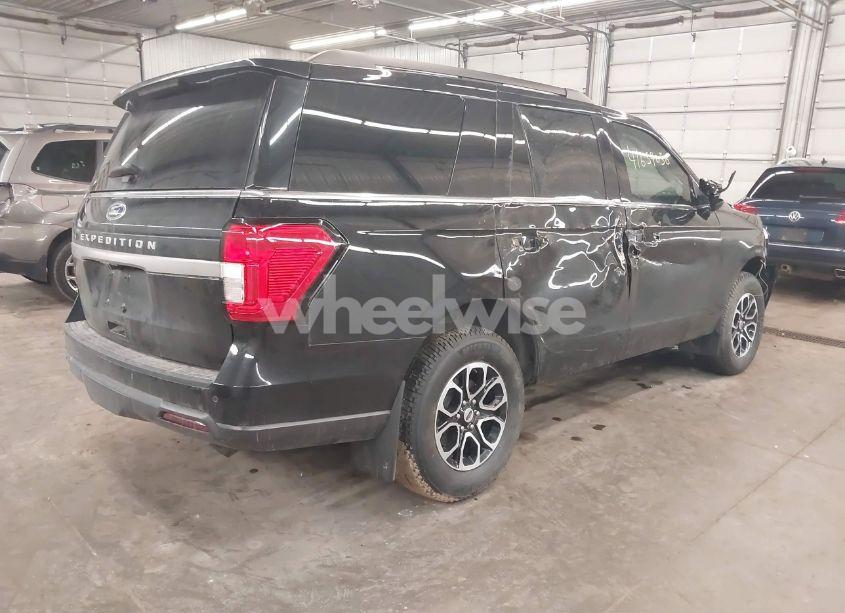 Photo 4 of 2024 Ford Expedition XL (VIN 1FMJU1G85REA47868)