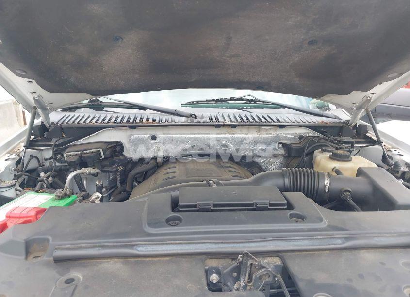 Photo 10 of 2015 Ford Expedition XL (VIN 1FMJU1GT0FEF42186)