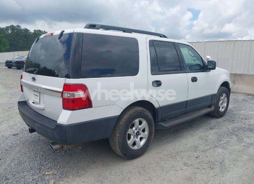 Photo 4 of 2015 Ford Expedition XL (VIN 1FMJU1GT0FEF42186)