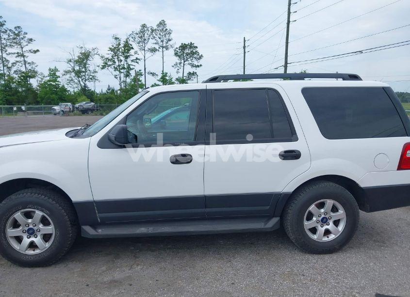 Photo 14 of 2016 Ford Expedition XL (VIN 1FMJU1GT0GEF15460)