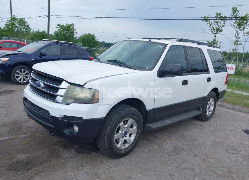 Photo 2 of 2016 Ford Expedition XL (VIN 1FMJU1GT0GEF15460)