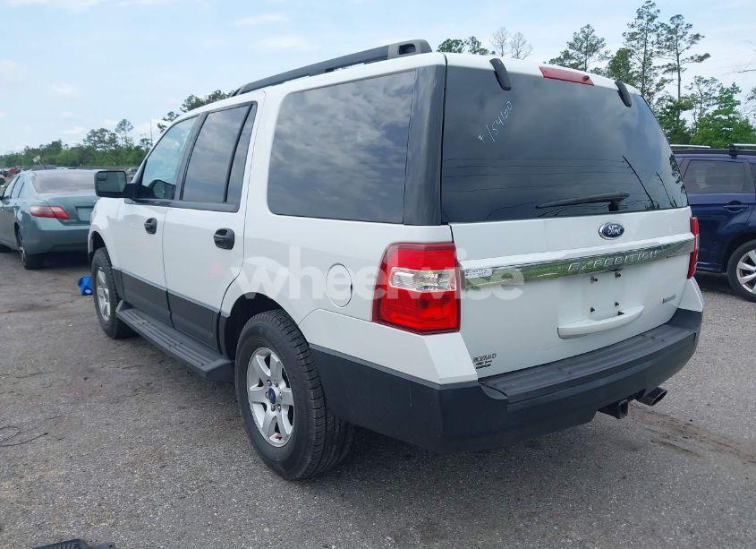 Photo 3 of 2016 Ford Expedition XL (VIN 1FMJU1GT0GEF15460)
