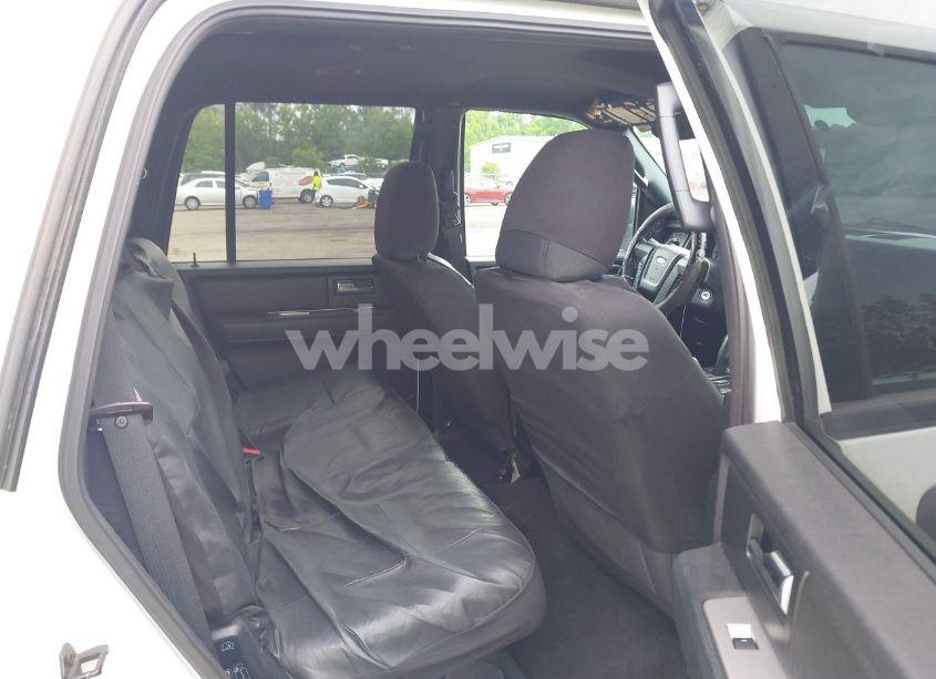 Photo 8 of 2016 Ford Expedition XL (VIN 1FMJU1GT0GEF15460)