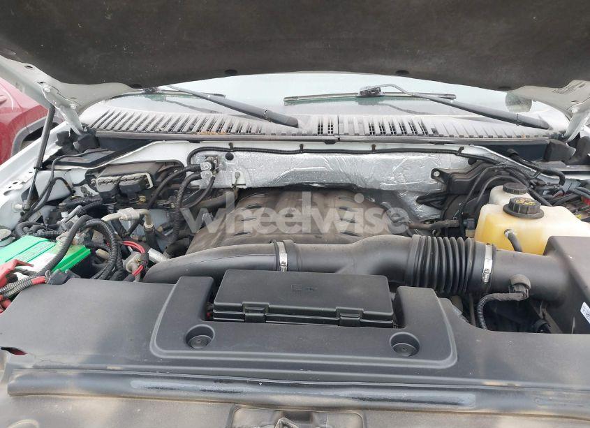 Photo 10 of 2015 Ford Expedition XL (VIN 1FMJU1GT2FEF19329)