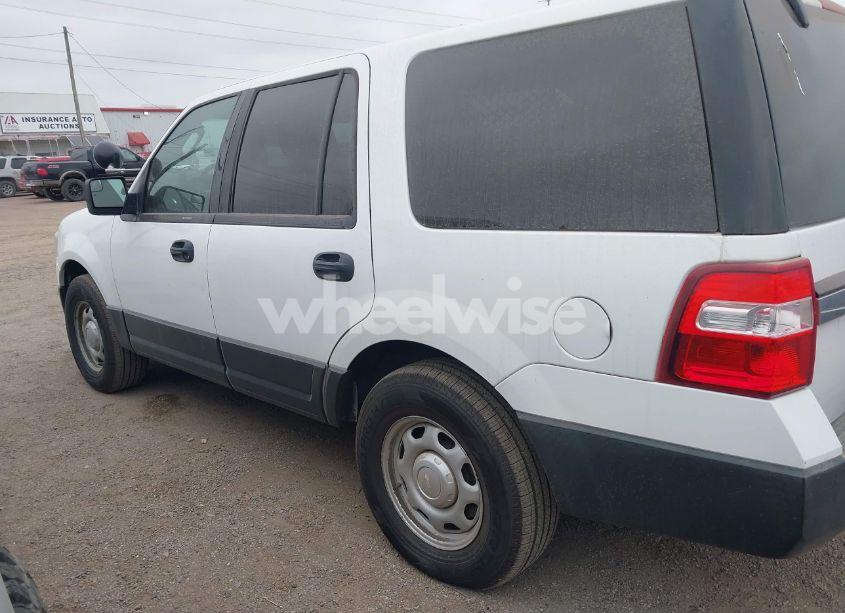 Photo 14 of 2015 Ford Expedition XL (VIN 1FMJU1GT2FEF19329)