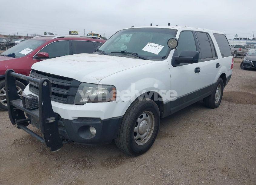 Photo 2 of 2015 Ford Expedition XL (VIN 1FMJU1GT2FEF19329)