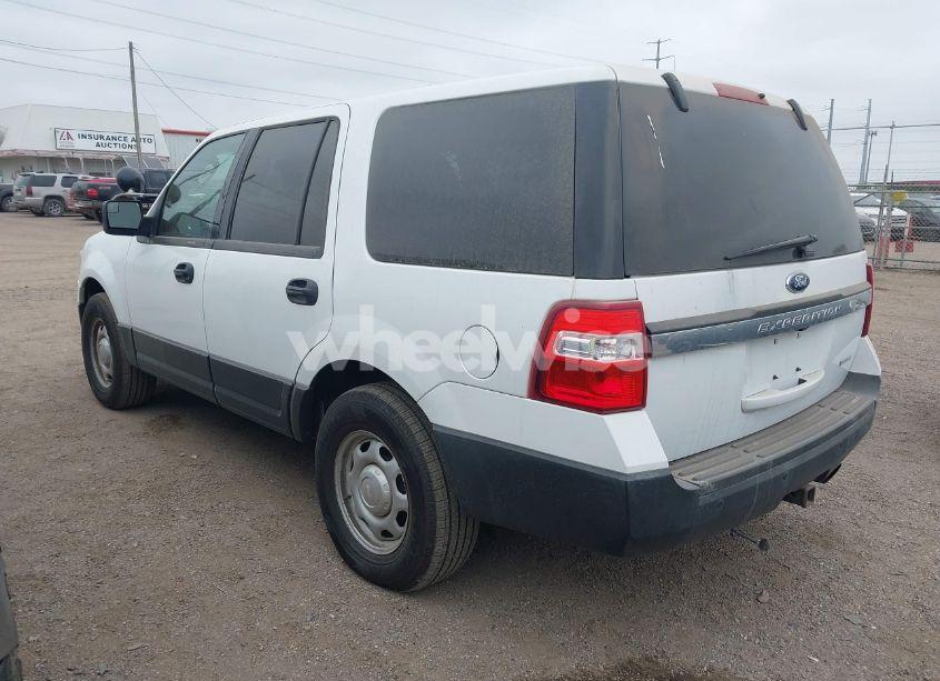 Photo 3 of 2015 Ford Expedition XL (VIN 1FMJU1GT2FEF19329)