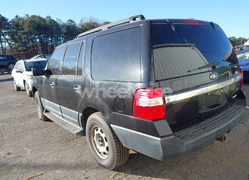 Photo 3 of 2016 Ford Expedition XL (VIN 1FMJU1GT3GEF28462)