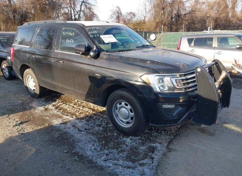 2018 Ford Expedition XL (VIN 1FMJU1GT5JEA47913) main photo