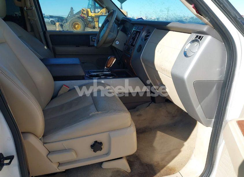 Photo 5 of 2010 Ford Expedition EDDIE BAUER/KING RANCH (VIN 1FMJU1H50AEB62791)