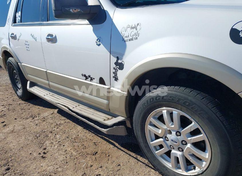 Photo 6 of 2010 Ford Expedition EDDIE BAUER/KING RANCH (VIN 1FMJU1H50AEB62791)