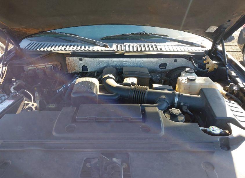 Photo 10 of 2011 Ford Expedition XLT (VIN 1FMJU1H50BEF54347)