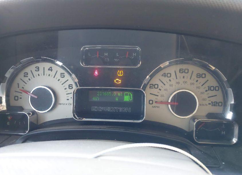 Photo 7 of 2011 Ford Expedition XLT (VIN 1FMJU1H50BEF54347)