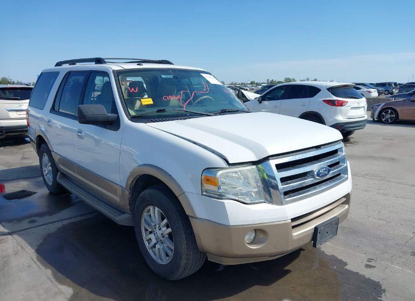 2013 Ford Expedition XLT (VIN 1FMJU1H50DEF66548) main photo