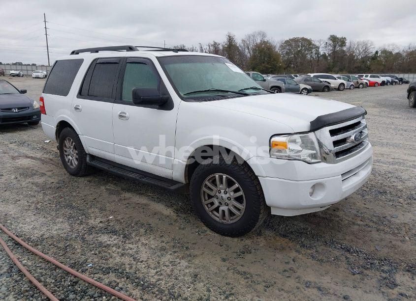 2014 Ford Expedition XLT (VIN 1FMJU1H50EEF00938) main photo