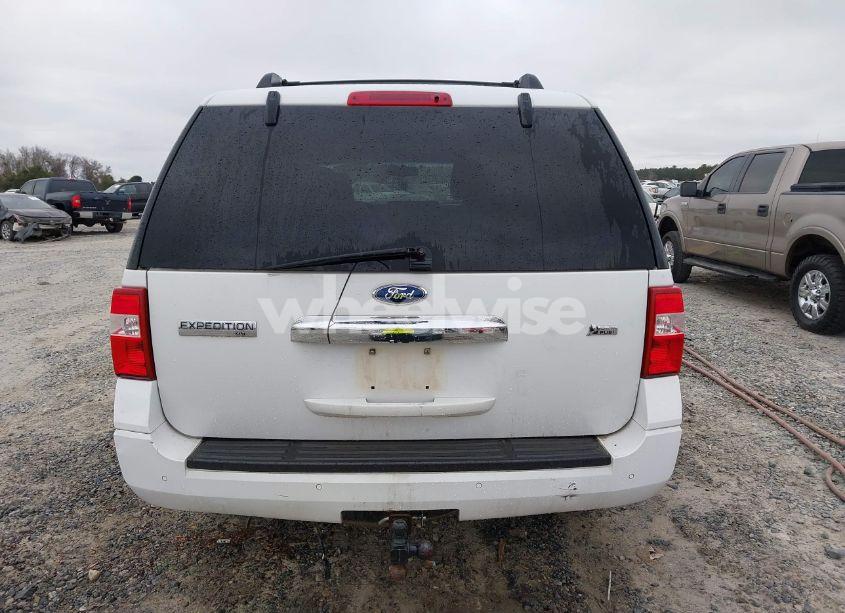 Photo 16 of 2014 Ford Expedition XLT (VIN 1FMJU1H50EEF00938)
