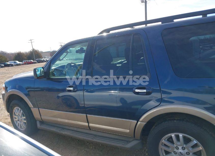 Photo 14 of 2014 Ford Expedition XLT (VIN 1FMJU1H50EEF60234)